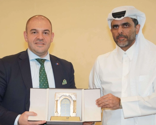 خلال استقباله سفير الاتحاد الأوروبي رئيس الهيئة العامة لتنظيم القطاع العقاري – عقارات، يؤكد مواكبة القطاع العقاري القطري لأحدث المستجدات العالمية