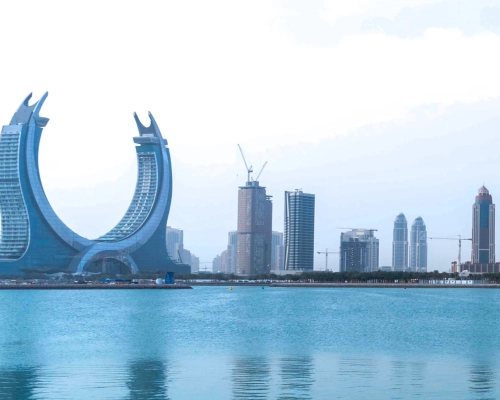 عِش واعمل واستمتع وازدهر: لماذا يجب أن تكون قطر وجهتك القادمة؟