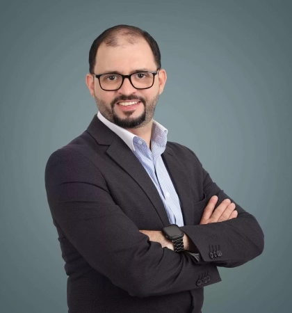 المهندس/ طارق مزيان