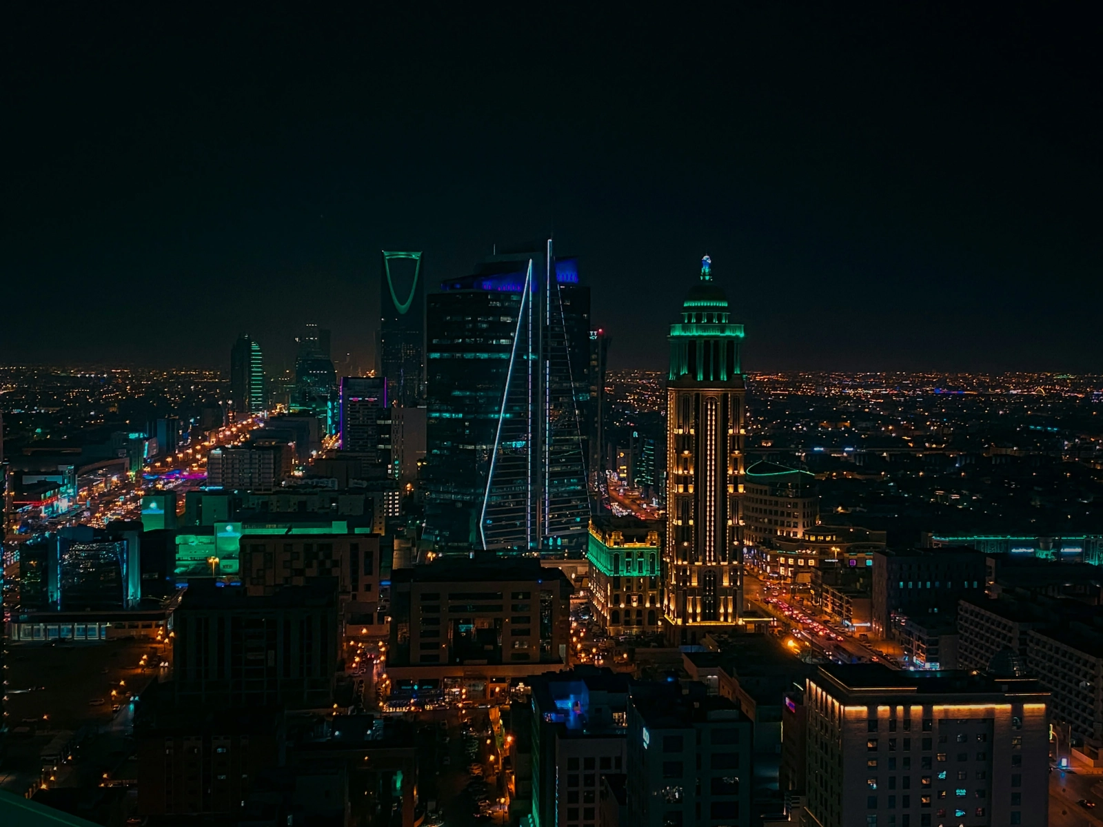 فتح آفاق جديدة: رأس المال العالمي وصعود السوق السكني السعودي
